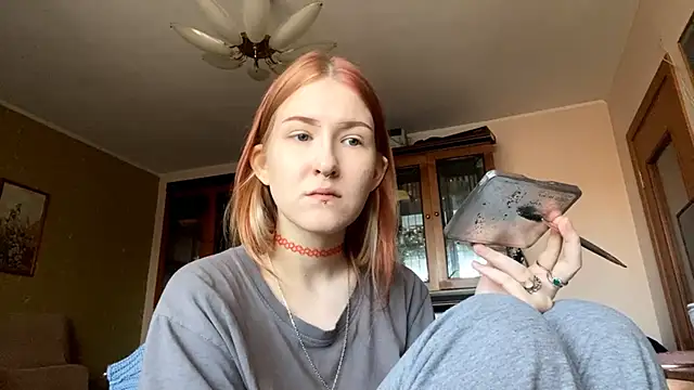 LaureenVielma online show from February 11, 2026, 7:13 am