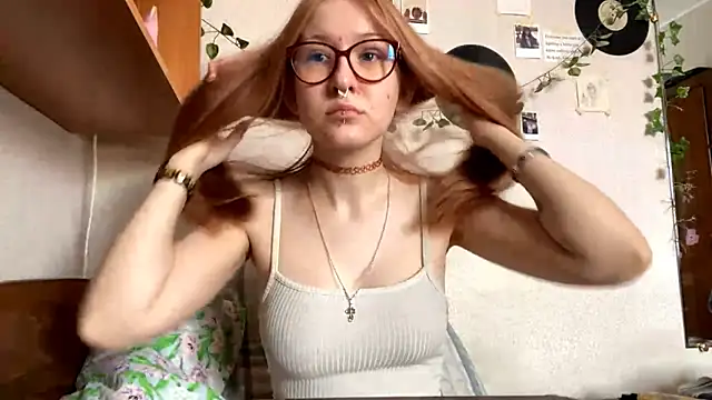 LaureenVielma online show from March 13, 2026, 7:26 am