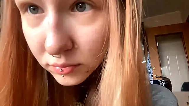 LaureenVielma online show from April 24, 2026, 8:17 am