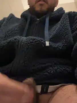 latinocalientehot online show from February 24, 2026, 9:46 pm