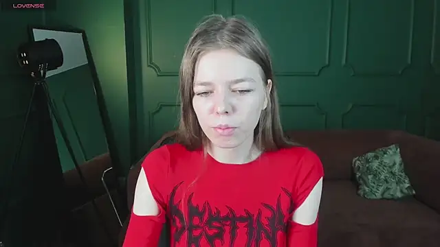  Tina Tayllor  online show from February 25, 2026, 2:37 pm