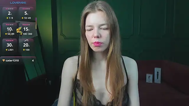  Tina Tayllor  online show from April 24, 2026, 9:28 pm