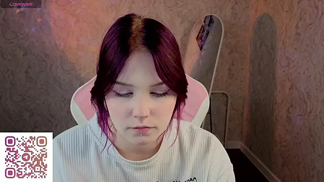 Julia Anis online show from April 23, 2026, 1:07 am
