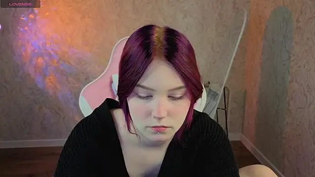 Julia Anis online show from April 25, 2026, 1:08 am