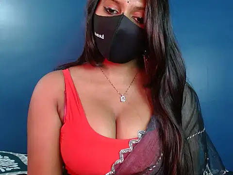 Hotginni4 online show from February 14, 2026, 3:31 pm