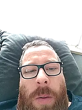 Schaschi 90 online show from April 22, 2026, 8:28 am