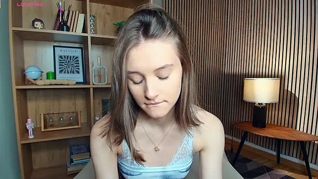 LianneBynon online show from July 23, 2026, 8:45 am