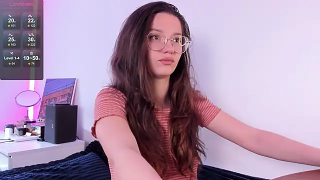 Snapshot of miabellee_ chatting on June 12, 2026, 6:45 am miabellee online show from June 12, 2026, 6:45 am