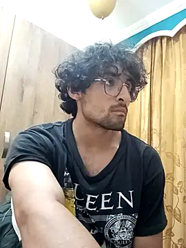 Apolo Men online show from March 11, 2026, 4:18 am