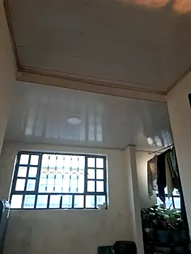 Snapshot of ISABELLA-24_ chatting on March 4, 2026, 12:11 pm ISABELLA-24 online show from March 4, 2026, 12:11 pm