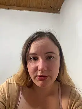 Snapshot of tuzorra99 chatting on May 24, 2026, 7:30 pm tuzorra99 online show from May 24, 2026, 7:30 pm