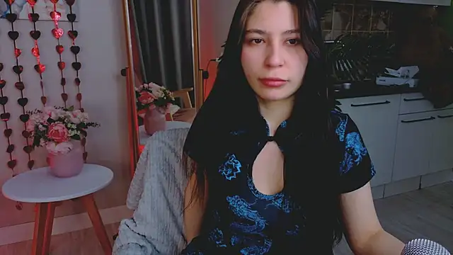 ValeryOhara  online show from February 15, 2026, 8:38 pm