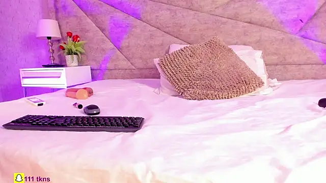 Sara Rossi   online show from May 4, 2026, 12:34 pm