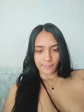 Snapshot of cynliu chatting on June 21, 2026, 5:37 pm cynliu online show from June 21, 2026, 5:37 pm