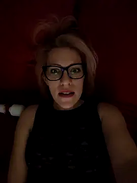 Snapshot of PolomaAndBobo chatting on February 8, 2026, 1:31 am PolomaAndBobo online show from February 8, 2026, 1:31 am