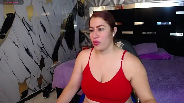 Alison-mar online show from May 1, 2026, 8:35 pm