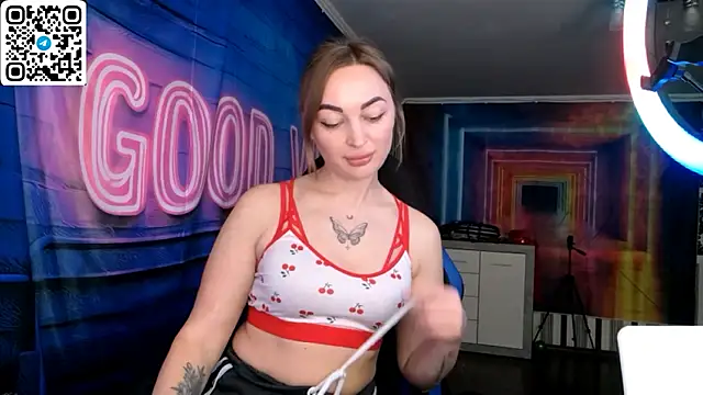 Snapshot of Vellora_ chatting on May 20, 2026, 9:37 am Vellora online show from May 20, 2026, 9:37 am