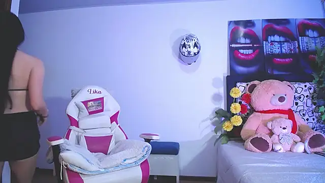lika little0 online show from June 8, 2026, 12:58 am