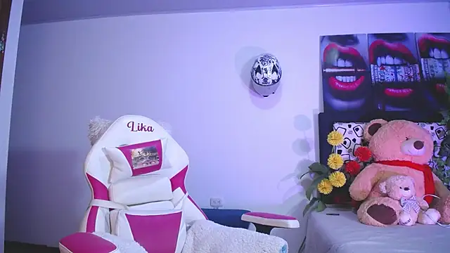 lika little0 online show from June 13, 2026, 12:30 am