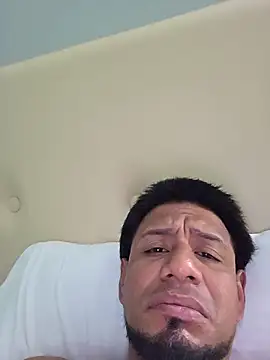 Latino1985hollywood online show from June 16, 2026, 6:43 pm