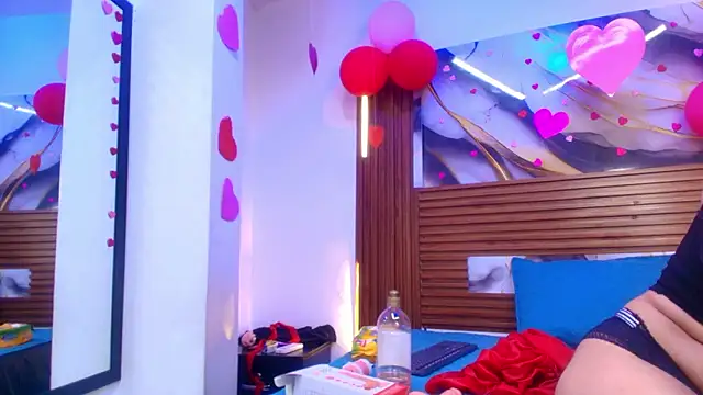 crystal love08 online show from February 20, 2026, 7:14 pm