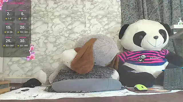Snapshot of Miss-Amanda chatting on June 14, 2026, 2:24 am Miss-Amanda online show from June 14, 2026, 2:24 am