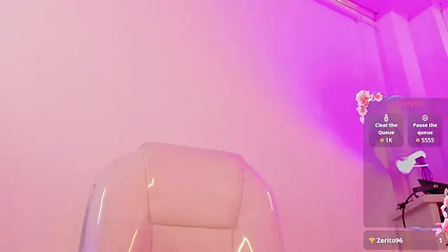 Snapshot of Sweet_bellaa_ chatting on May 24, 2026, 5:56 am Sweet bellaa online show from May 24, 2026, 5:56 am