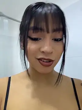 Snapshot of Chel__ chatting on May 6, 2026, 5:07 pm Chel online show from May 6, 2026, 5:07 pm
