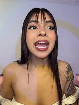 Snapshot of Chel__ chatting on July 19, 2026, 9:51 pm Chel online show from July 19, 2026, 9:51 pm