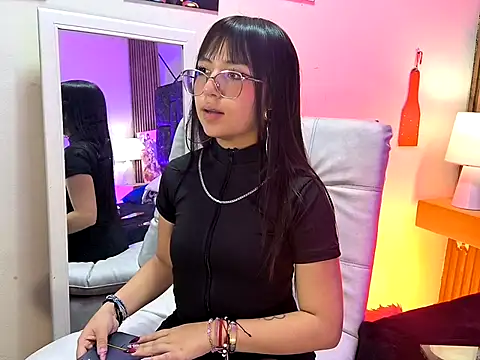 Snapshot of mary_luckaysha_ chatting on May 8, 2026, 6:46 pm mary luckaysha online show from May 8, 2026, 6:46 pm