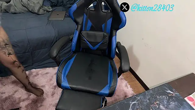 Ales Kitten Live online show from March 24, 2026, 10:37 pm