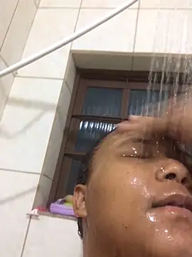 pretajaponesa35 online show from February 5, 2026, 11:31 pm