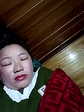 quynhbupbe11 online show from February 11, 2026, 1:16 pm