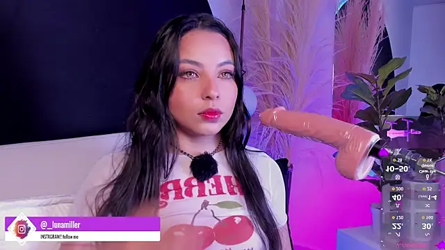 lunamiller 01 online show from June 11, 2026, 12:03 pm