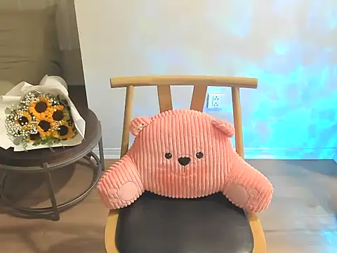 Ella nora online show from March 10, 2026, 5:45 am