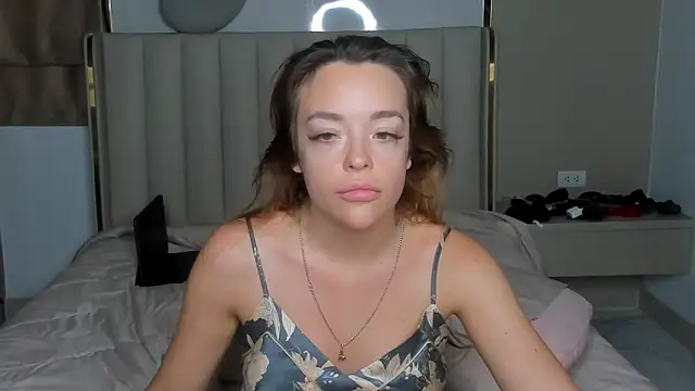 stellaa quenn online show from February 20, 2026, 12:07 am