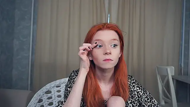 TarynPalek online show from February 9, 2026, 6:28 am