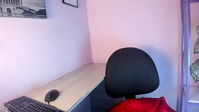 Snapshot of Camilo_X_x chatting on July 15, 2026, 8:58 pm Camilo X x online show from July 15, 2026, 8:58 pm