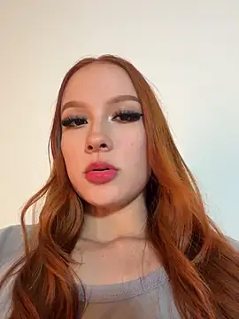 Snapshot of Sophie_K chatting on June 4, 2026, 12:38 am Sophie K online show from June 4, 2026, 12:38 am