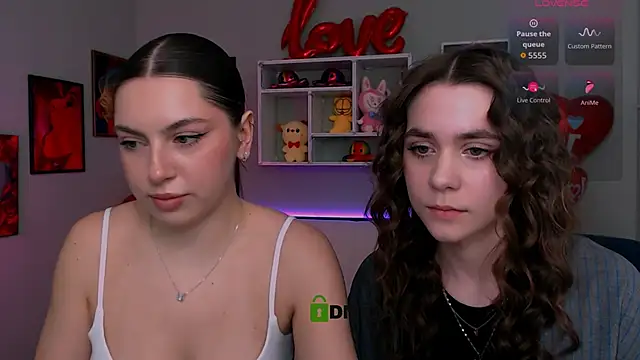 Snapshot of laurenmurrr chatting on February 27, 2026, 11:10 am laurenmurrr online show from February 27, 2026, 11:10 am