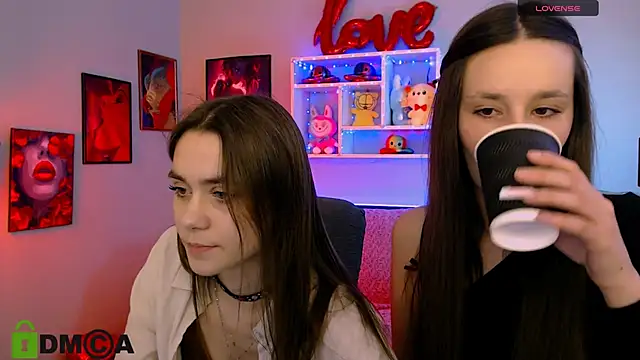 Snapshot of laurenmurrr chatting on March 13, 2026, 10:22 am laurenmurrr online show from March 13, 2026, 10:22 am