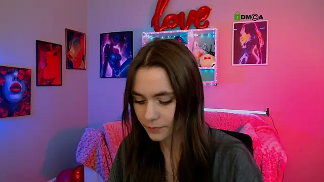 laurenmurrr online show from March 23, 2026, 10:41 am