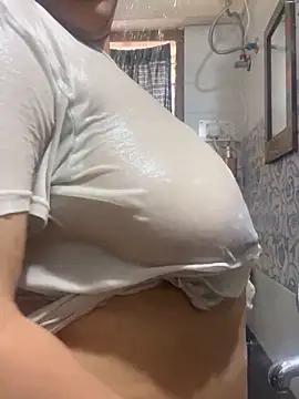 Snapshot of Kinkypratiki69 chatting on April 14, 2026, 8:31 am Kinkypratiki69 online show from April 14, 2026, 8:31 am