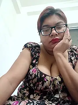 Elie Hallway online show from March 28, 2026, 8:08 pm