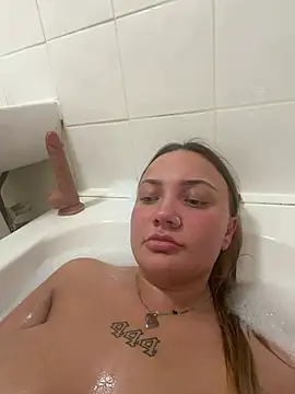 cococherry666 online show from April 3, 2026, 7:01 pm