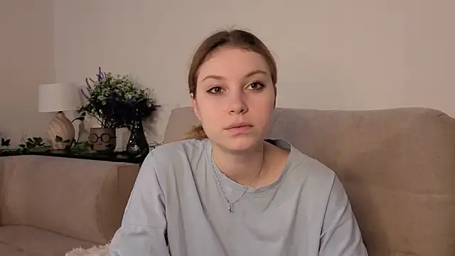 JadwigaTagliavia online show from March 3, 2026, 12:11 pm