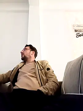 NatanCasad0 online show from February 8, 2026, 8:45 pm