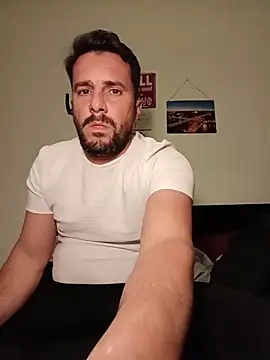 NatanCasad0 online show from February 19, 2026, 7:21 pm