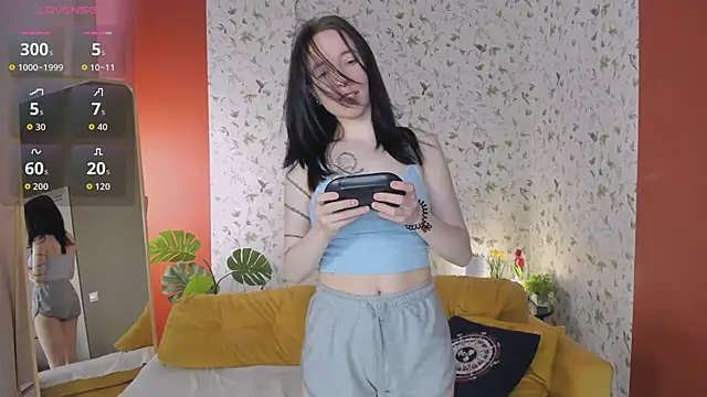 DearKate  online show from May 2, 2026, 2:33 pm