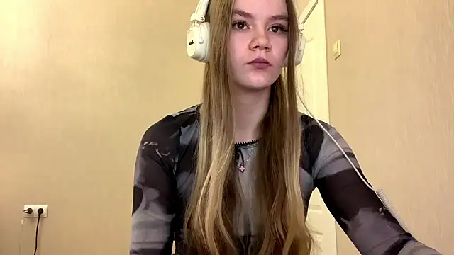 AgnesShy  online show from March 3, 2026, 8:09 am